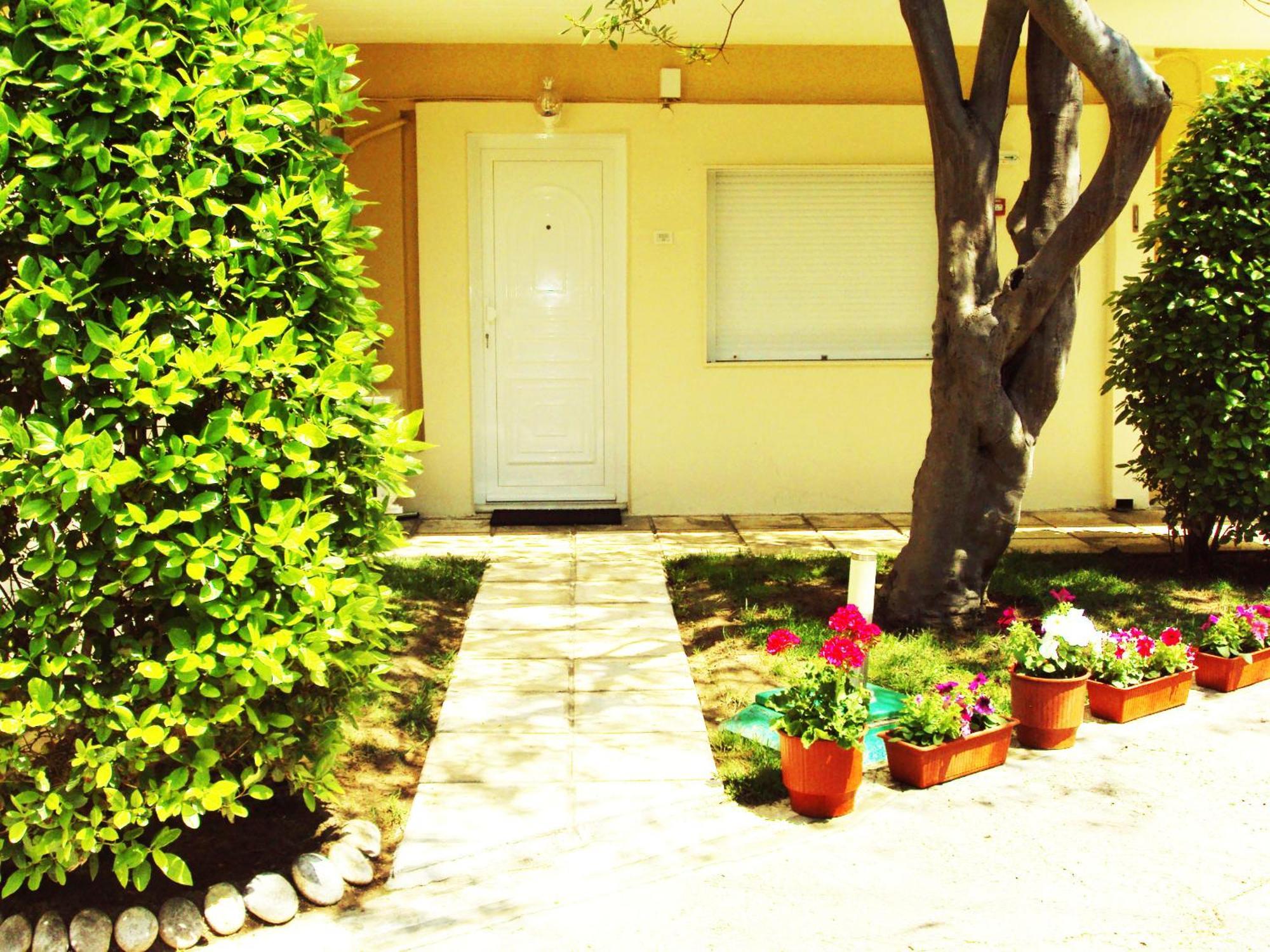 Villa Kiza Apartments Agia Triada  Exterior photo