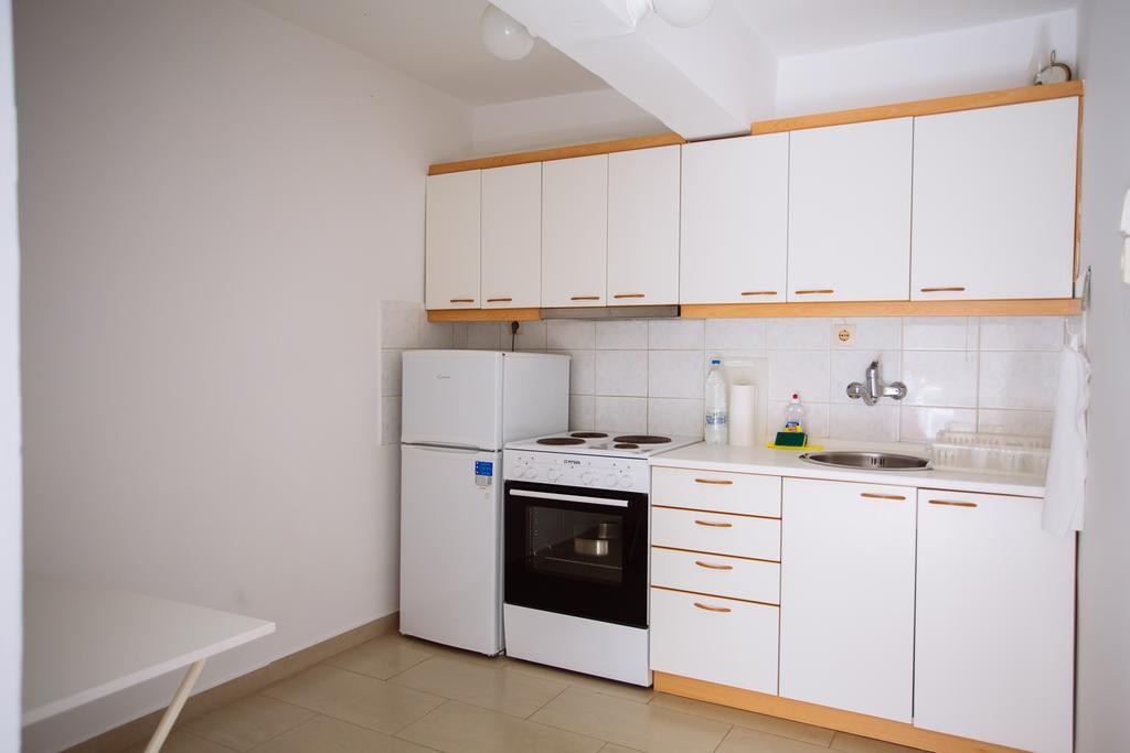 Villa Kiza Apartments Agia Triada  Exterior photo